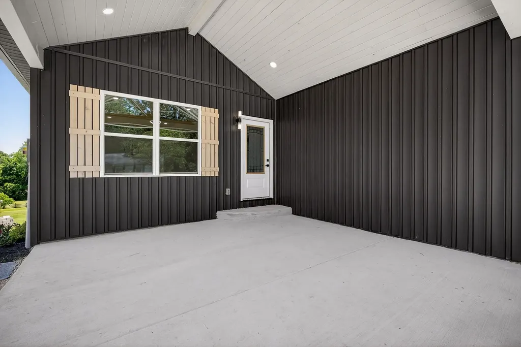 212 Twin Oaks Road Mcminnville TN 37110
