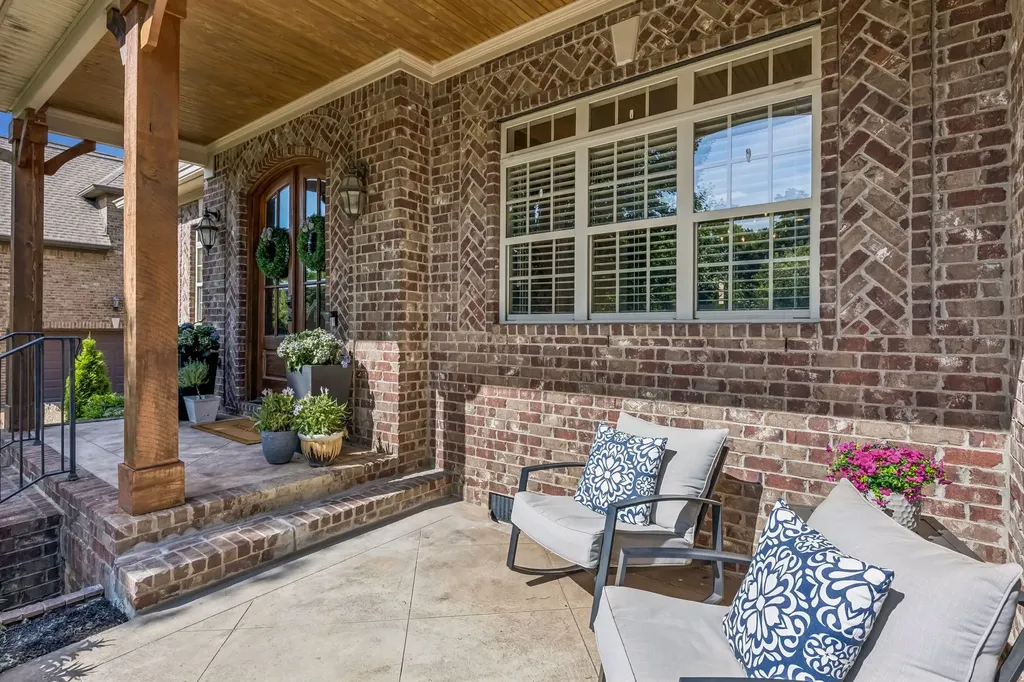 1039 Alice Springs Circle Spring Hill TN 37174