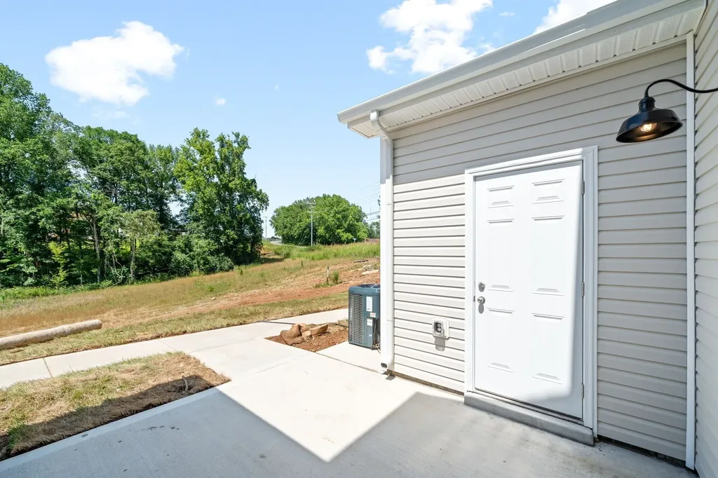 108 Quarry Point Drive Clarksville TN 37043