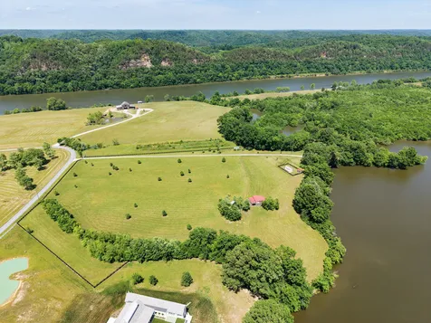 1050 Sunrise Circle Ashland City TN 37015