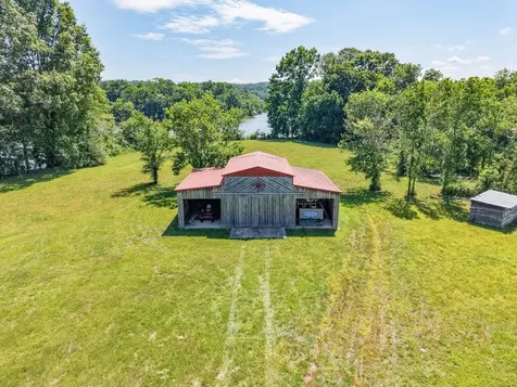 1050 Sunrise Circle Ashland City TN 37015