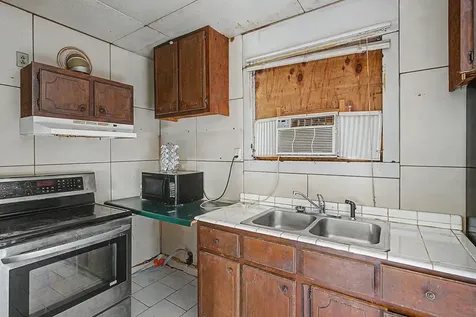 439 W Park Street Guthrie KY 42234