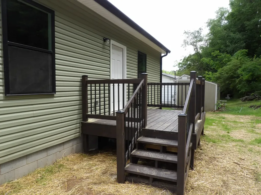 302 W Richland Avenue Waverly TN 37185