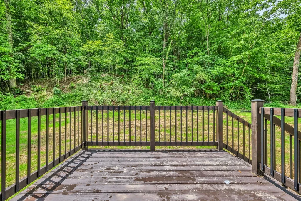 302 W Richland Avenue Waverly TN 37185