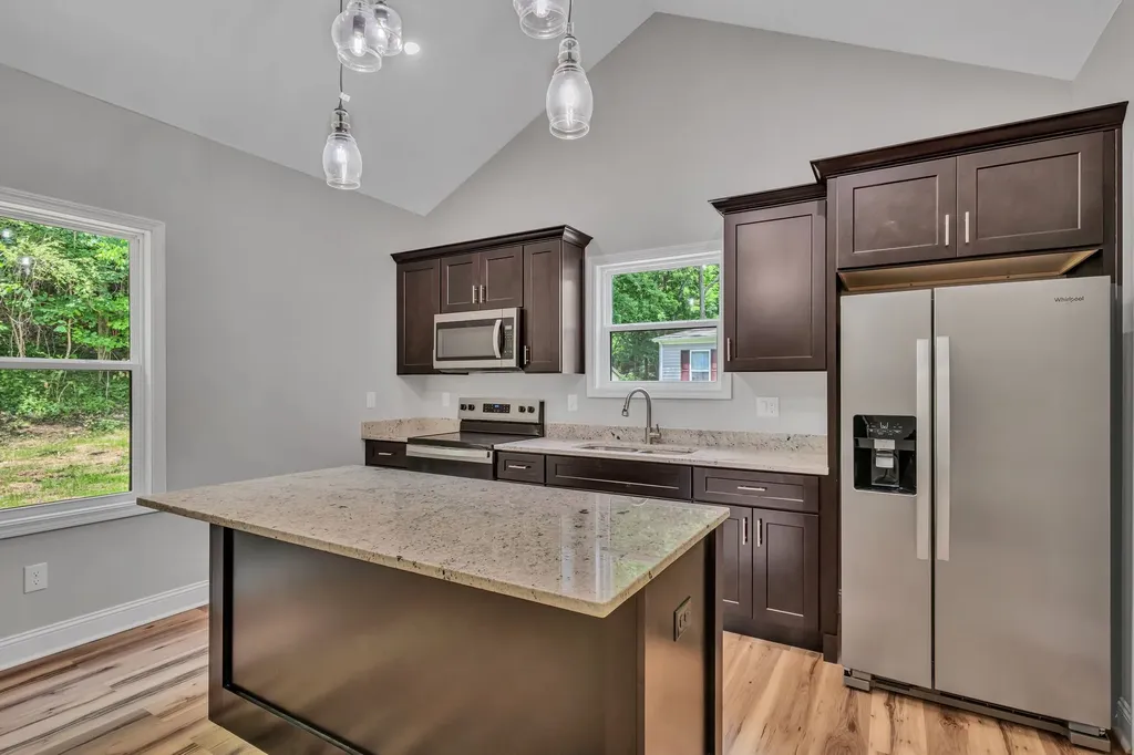 302 W Richland Avenue Waverly TN 37185