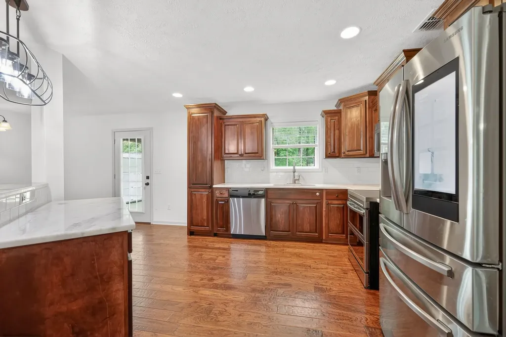 103 Myra Lane Tullahoma TN 37388