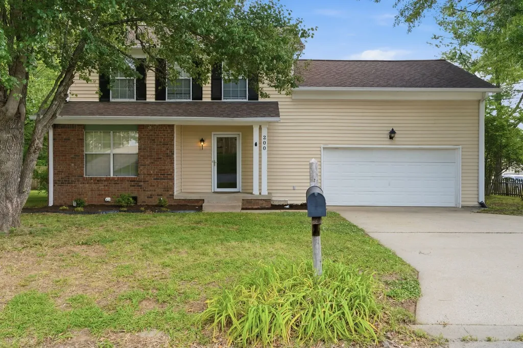 200 Barrington Court Old Hickory TN 37138
