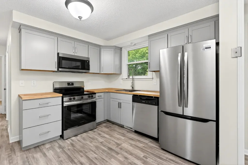 411 Julie Drive Clarksville TN 37042