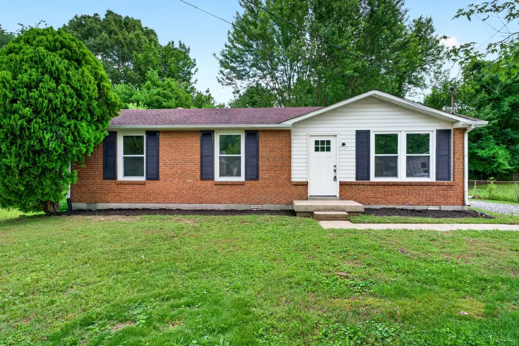 411 Julie Drive Clarksville TN 37042