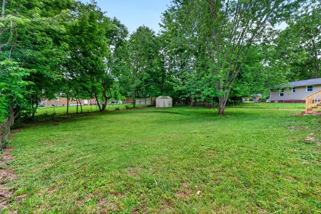 411 Julie Drive Clarksville TN 37042