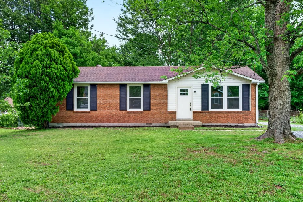 411 Julie Drive Clarksville TN 37042