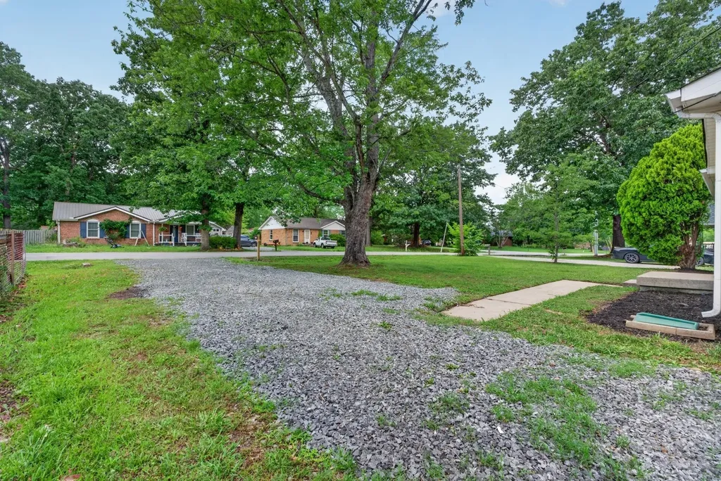 411 Julie Drive Clarksville TN 37042