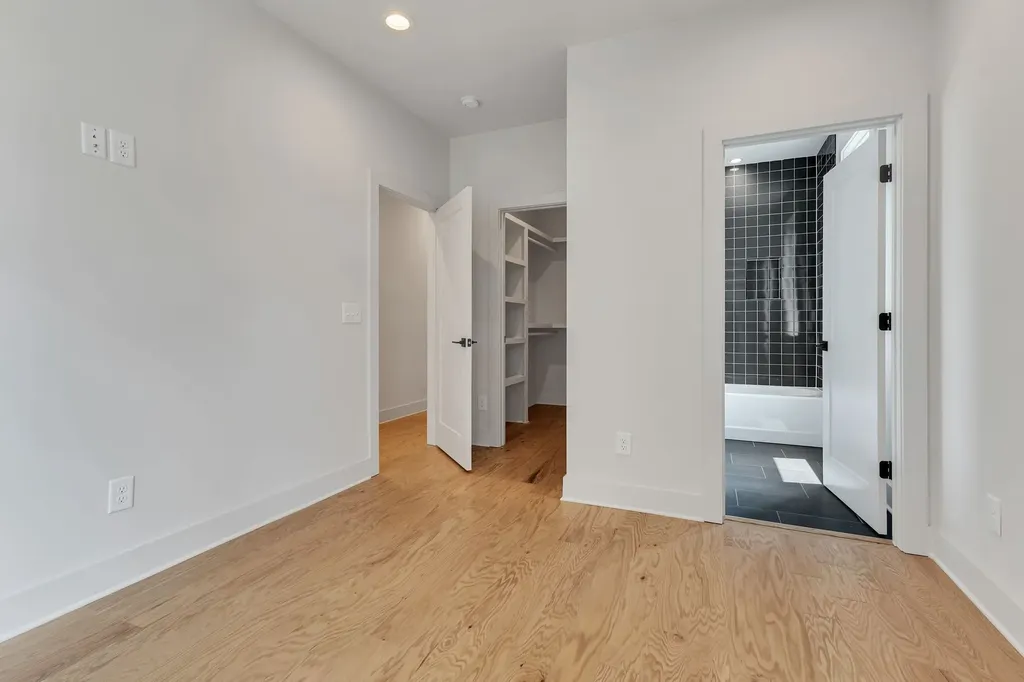 1721 6th Ave, N Nashville TN 37208