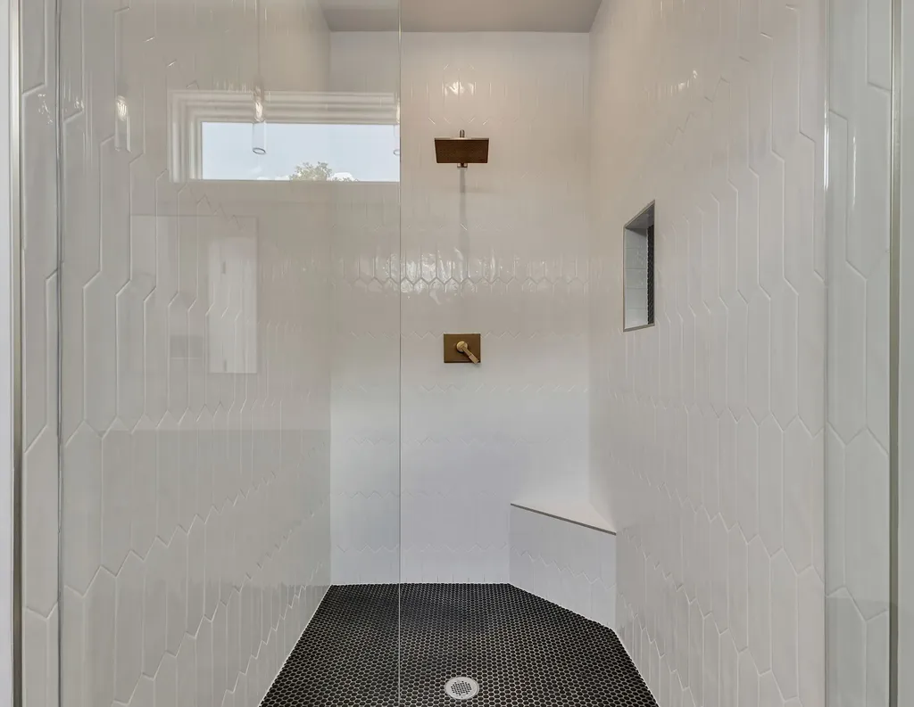 1721 6th Ave, N Nashville TN 37208
