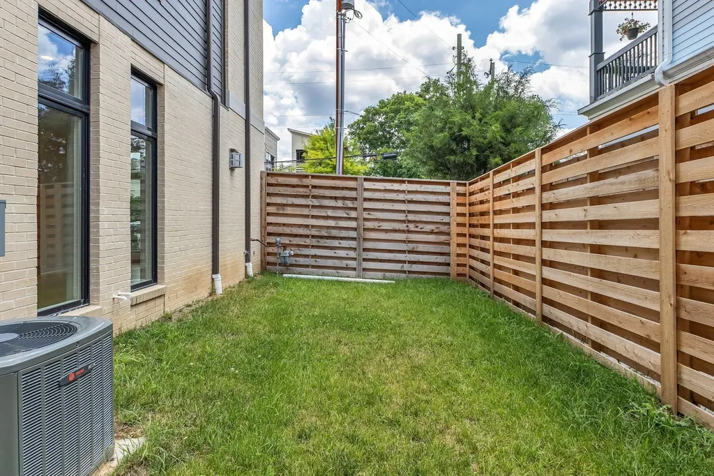 1721 6th Ave, N Nashville TN 37208