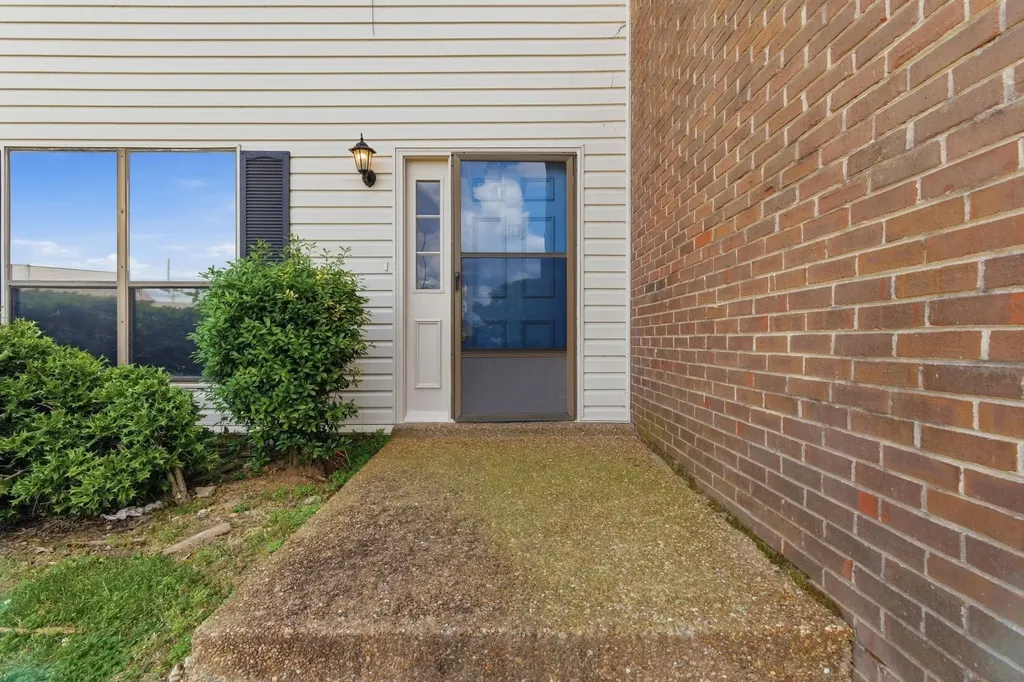 4001 Anderson Road Nashville TN 37217