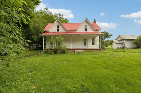 15 Sloan Branch Road Pleasant Shade TN 37145