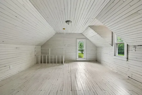 15 Sloan Branch Road Pleasant Shade TN 37145