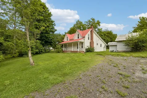 15 Sloan Branch Road Pleasant Shade TN 37145