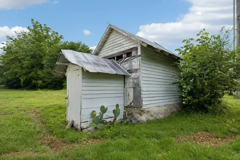 15 Sloan Branch Road Pleasant Shade TN 37145