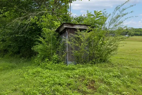 15 Sloan Branch Road Pleasant Shade TN 37145