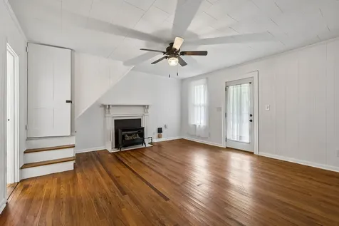15 Sloan Branch Road Pleasant Shade TN 37145