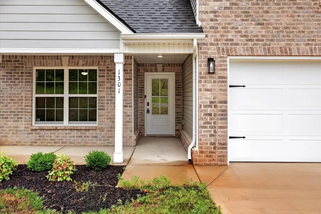 1301 Gentry Drive Clarksville TN 37043