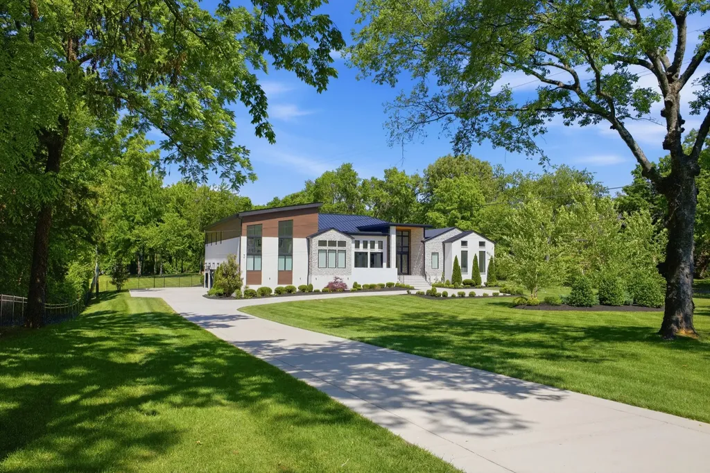 5655 Granny White Pike Brentwood TN 37027