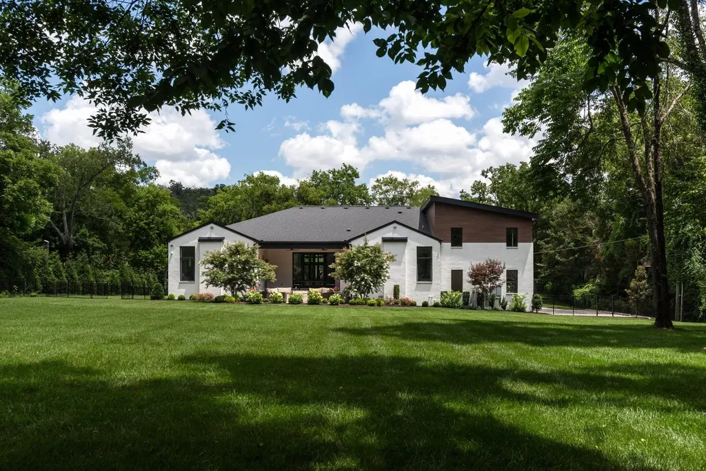 5655 Granny White Pike Brentwood TN 37027