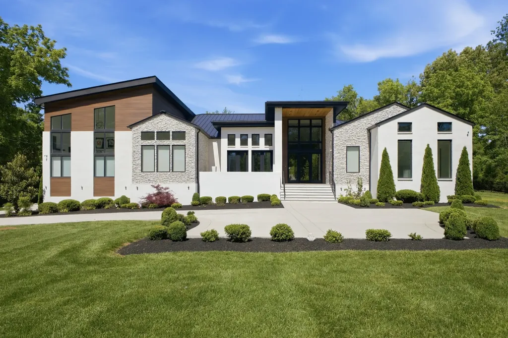 5655 Granny White Pike Brentwood TN 37027