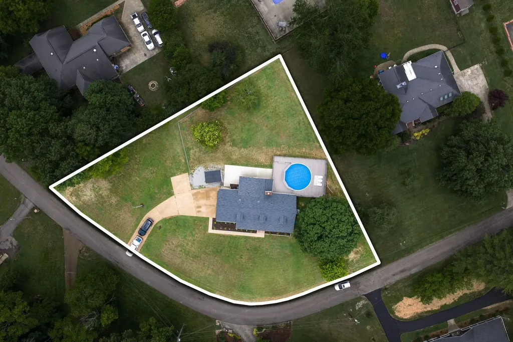 1303 Sycamore Valley Road Ashland City TN 37015