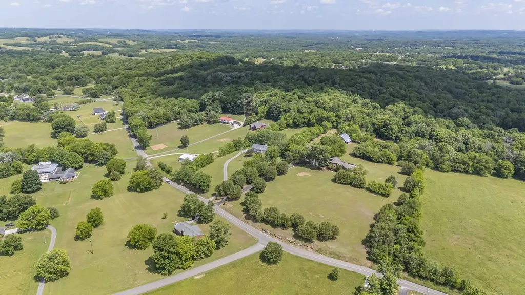 1979 Buck Daniels Road Culleoka TN 38451