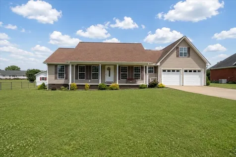 30 Taylor Circle Ethridge TN 38456