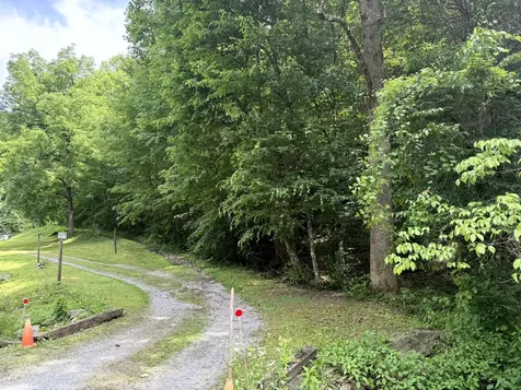 2110 Duck Pond Lane Sevierville TN 37876