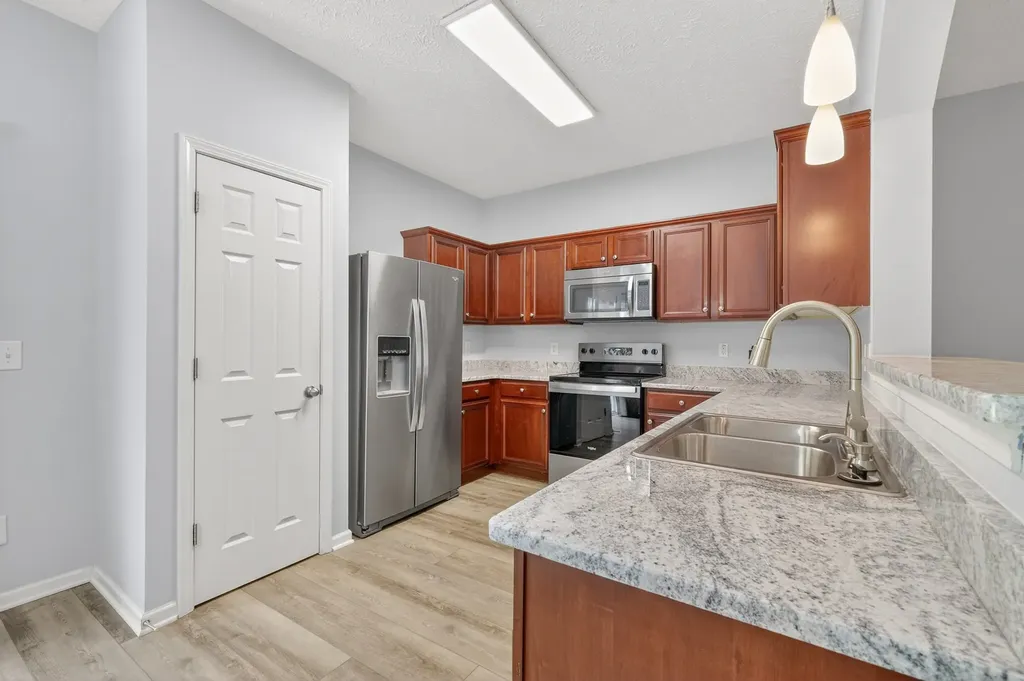8302 Oak Knoll Drive Brentwood TN 37027