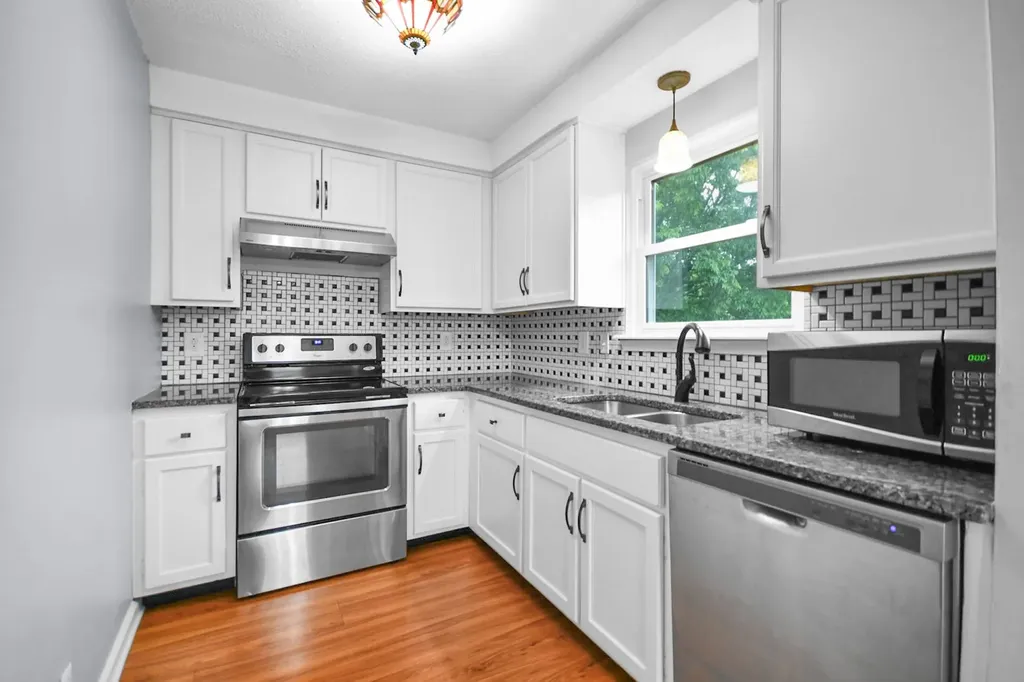 706 Green Valley Court Clarksville TN 37042