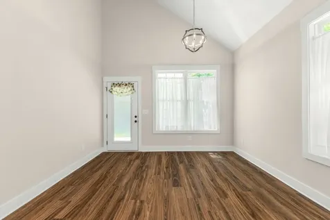 204 Mountain Street Mcminnville TN 37110