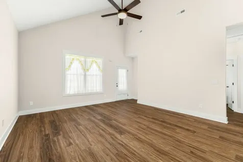 204 Mountain Street Mcminnville TN 37110