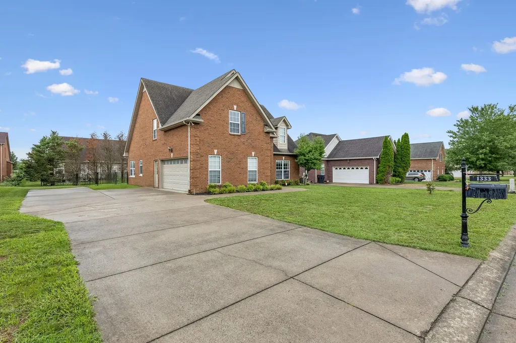 1333 Sam Houston Avenue Murfreesboro TN 37129