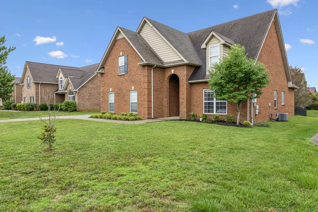1333 Sam Houston Avenue Murfreesboro TN 37129