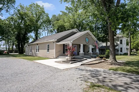 105 W Decherd Street Tullahoma TN 37388