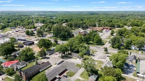 105 W Decherd Street Tullahoma TN 37388