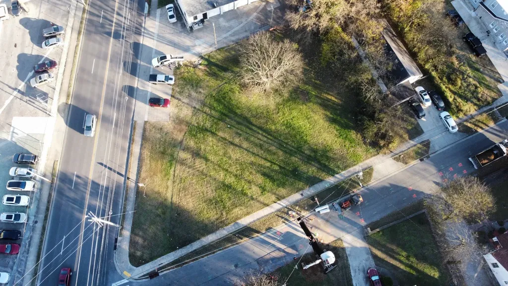 2018 24th Ave, N Nashville TN 37208