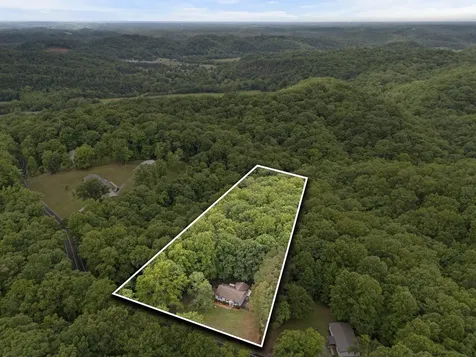 1101 Valley View Road Ashland City TN 37015
