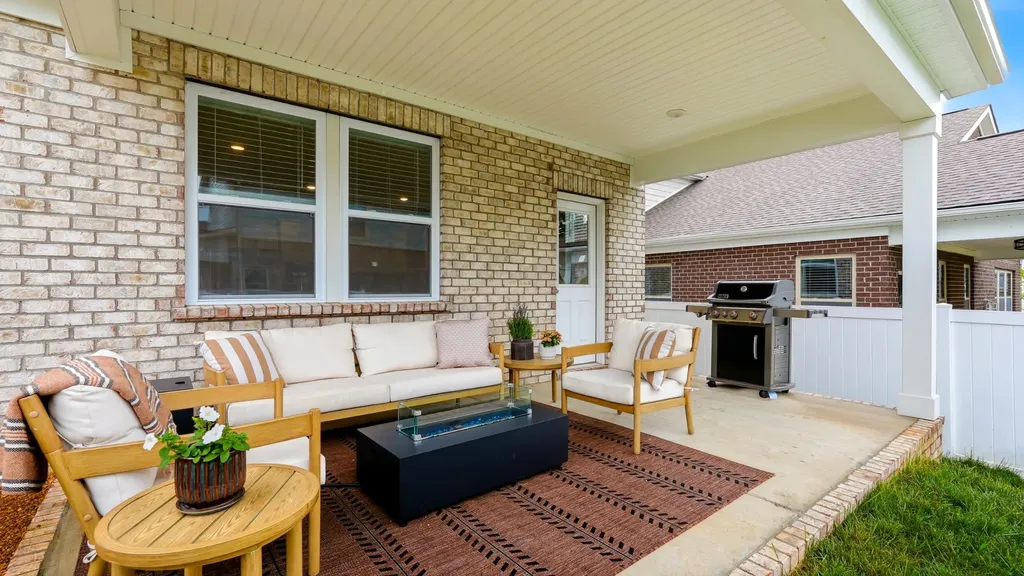 854 Nightingale Avenue Hendersonville TN 37075