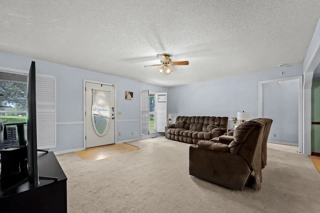 134 Keenan Lane Shelbyville TN 37160