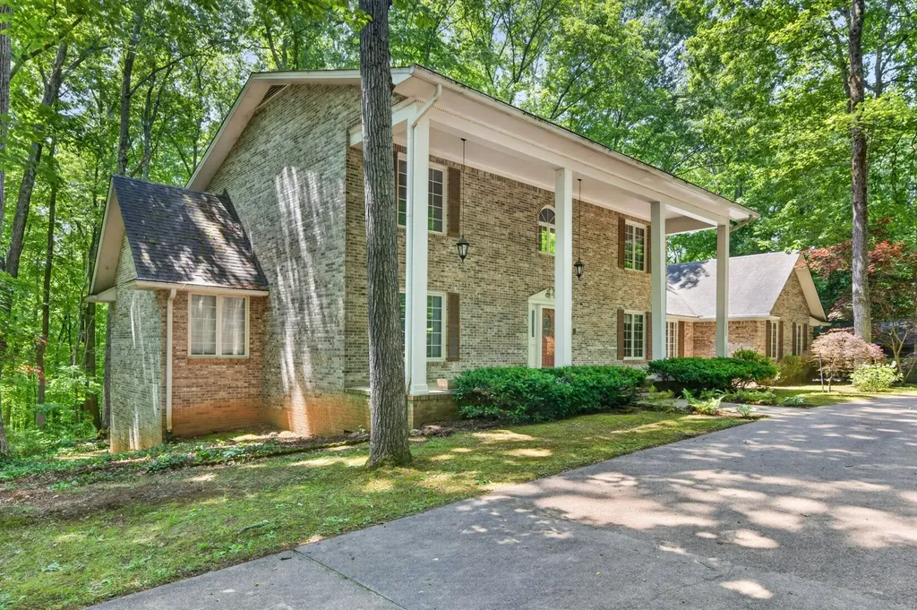 555 S Maple Avenue Cookeville TN 38501