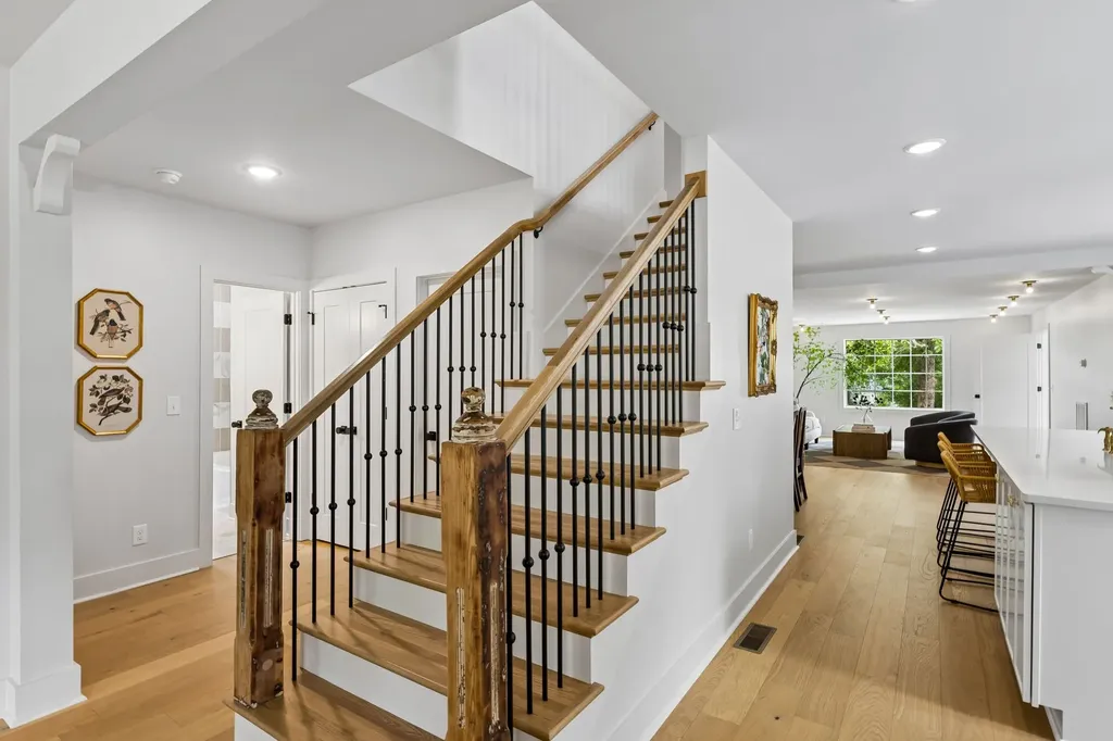 918 Sutton Hill Road Nashville TN 37204