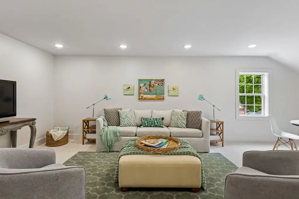 918 Sutton Hill Road Nashville TN 37204