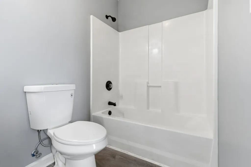 737 25th Ave, N Nashville TN 37208